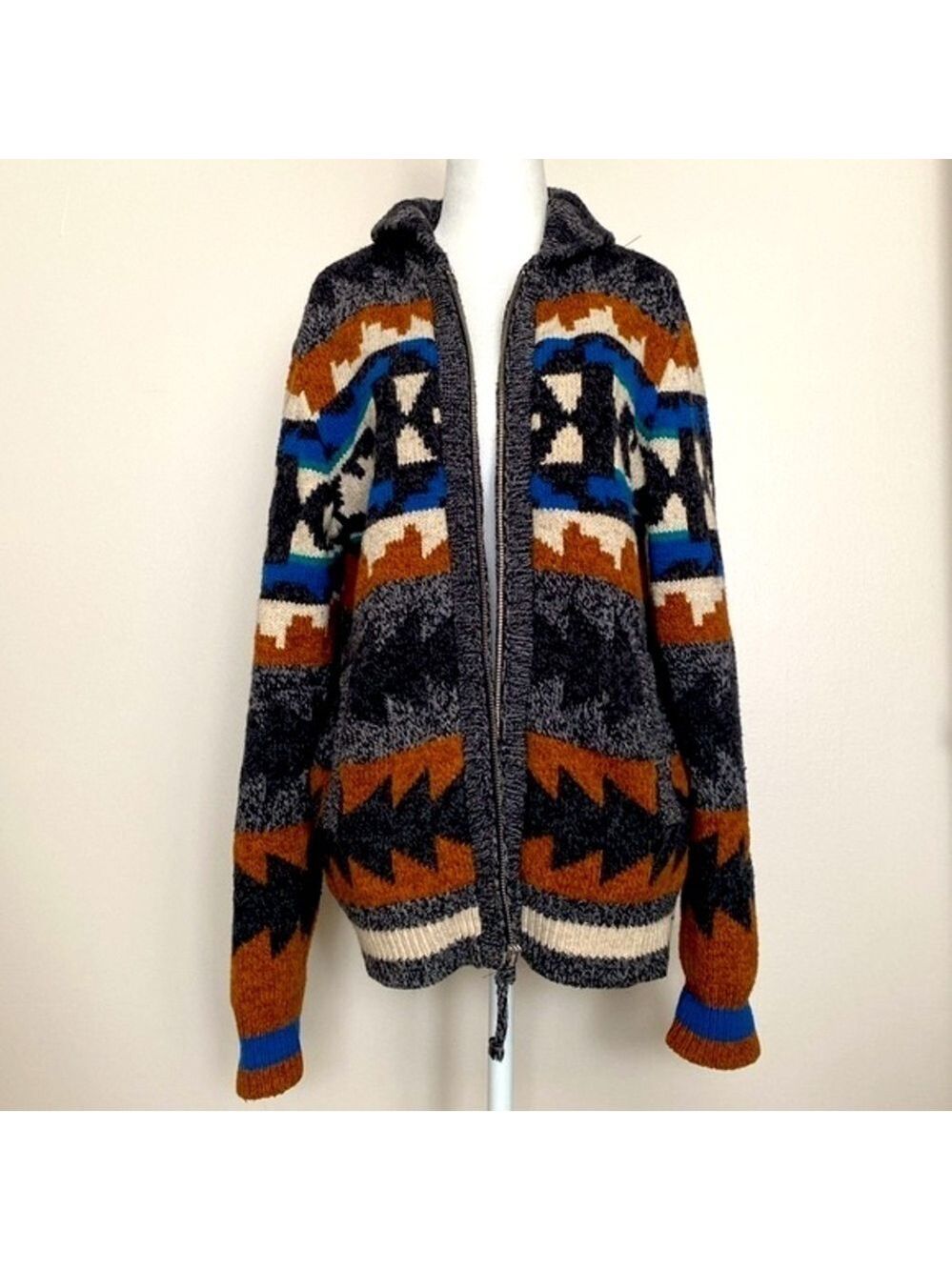 American Eagle south west cable knit zip up cardigan